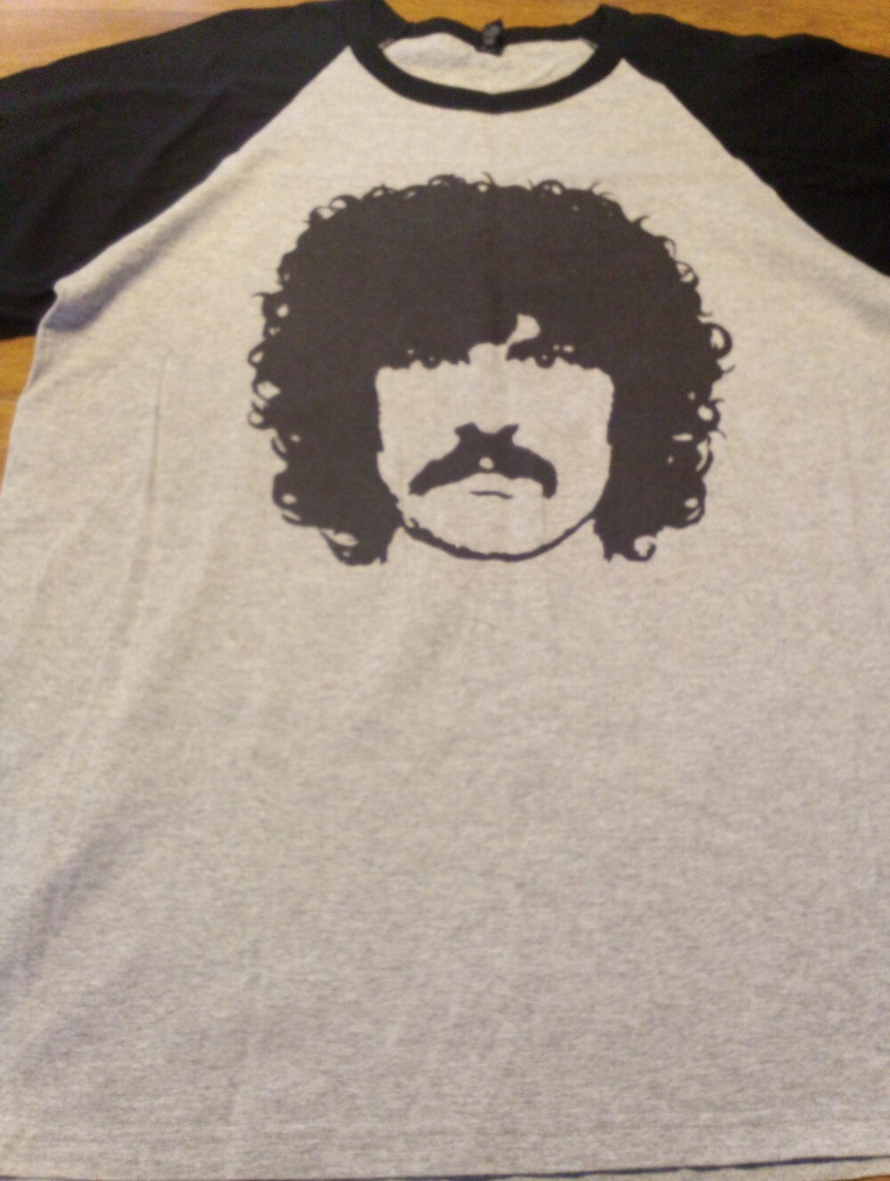 Burton Cummings Gray And Black Raglan  Baseball TShirt Size Large The Guess Who